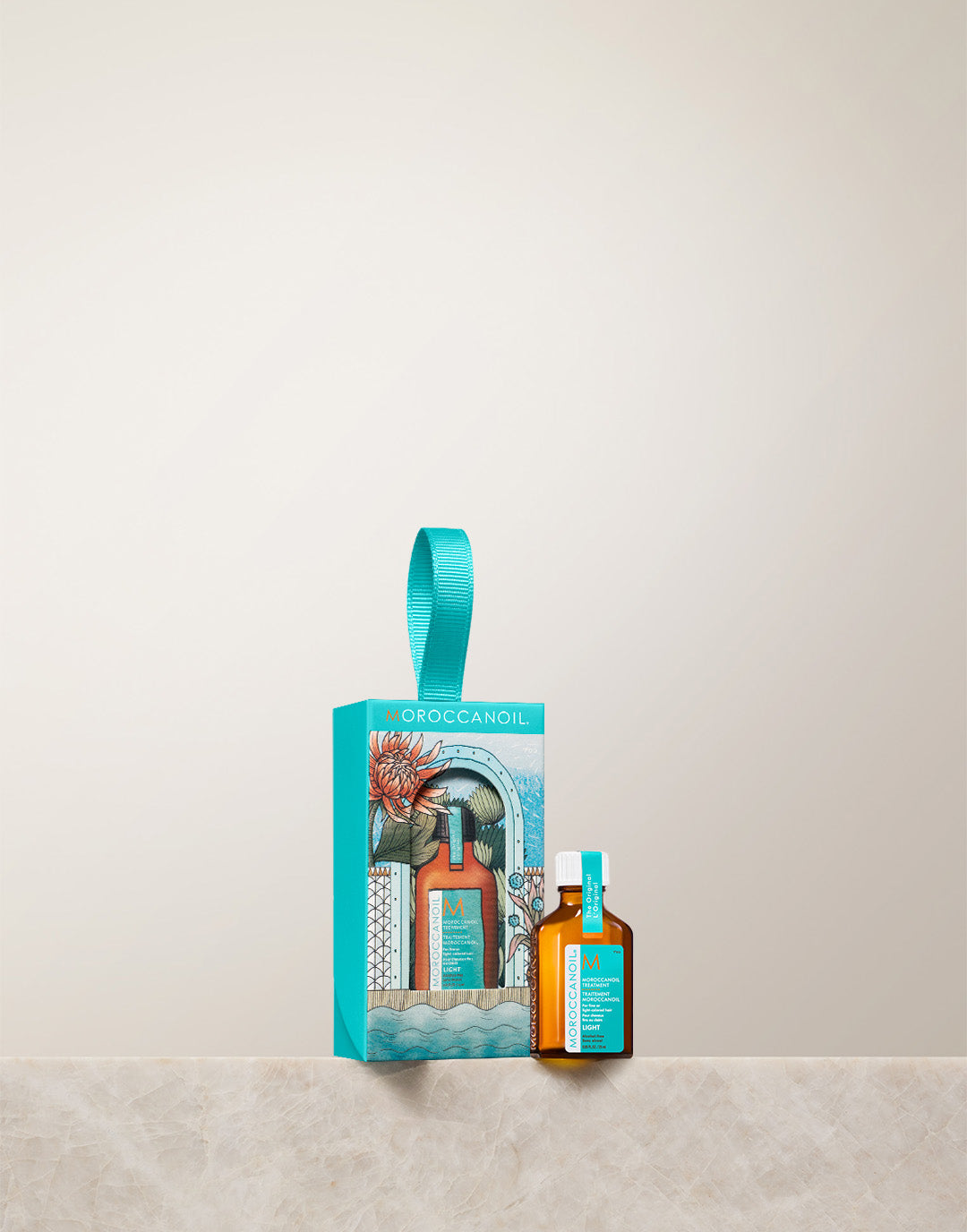 Moroccanoil Treatment Light hårolja som julsmycke